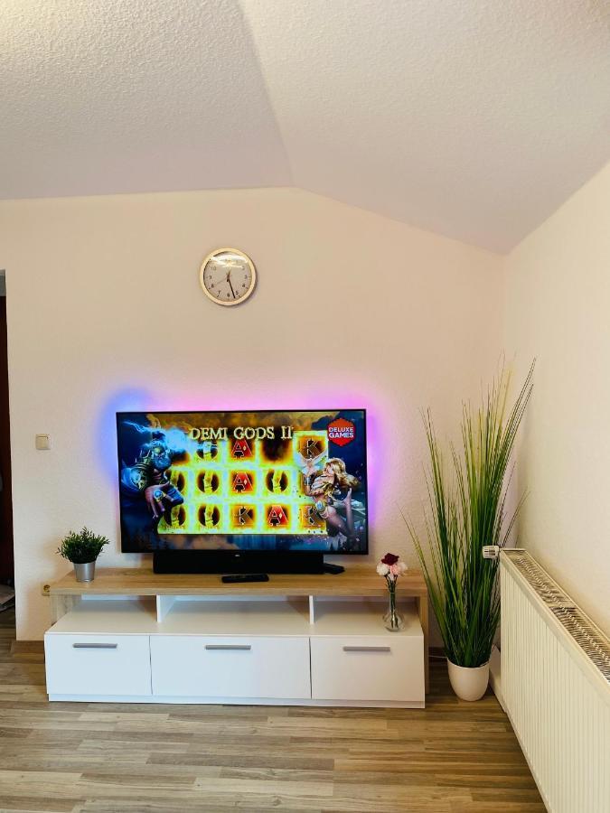 T&T Ferienwohnung Rheinbrohl Extérieur photo