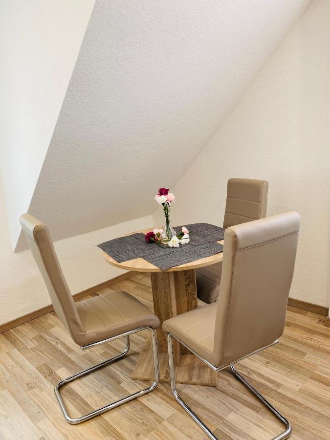 T&T Ferienwohnung Rheinbrohl Extérieur photo