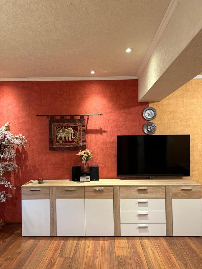 T&T Ferienwohnung Rheinbrohl Extérieur photo